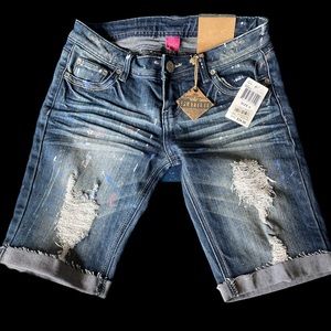 ALMOST FAMOUS Splatter Paint Jean Shorts Size 5